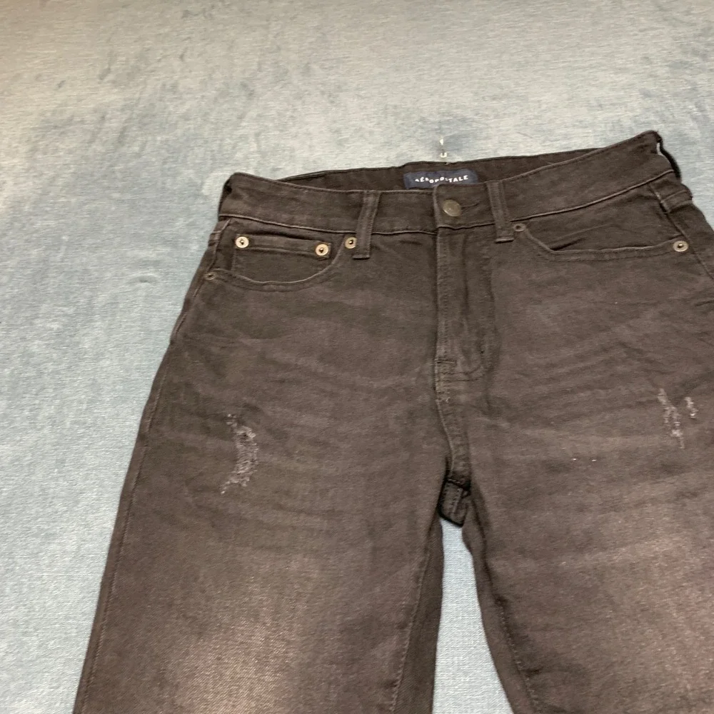 Aeropostale Skinny Taper Jeans Mens 28x32 Black Denim Distressed Dark Wash